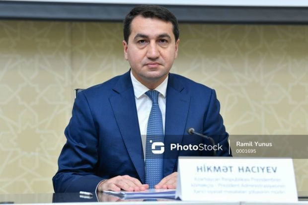 Hikmət Hacıyev: “Ağdam-Əsgəran-Xankəndi yolu bütün lazımi yüklərin daşınması üçün açıqdır”